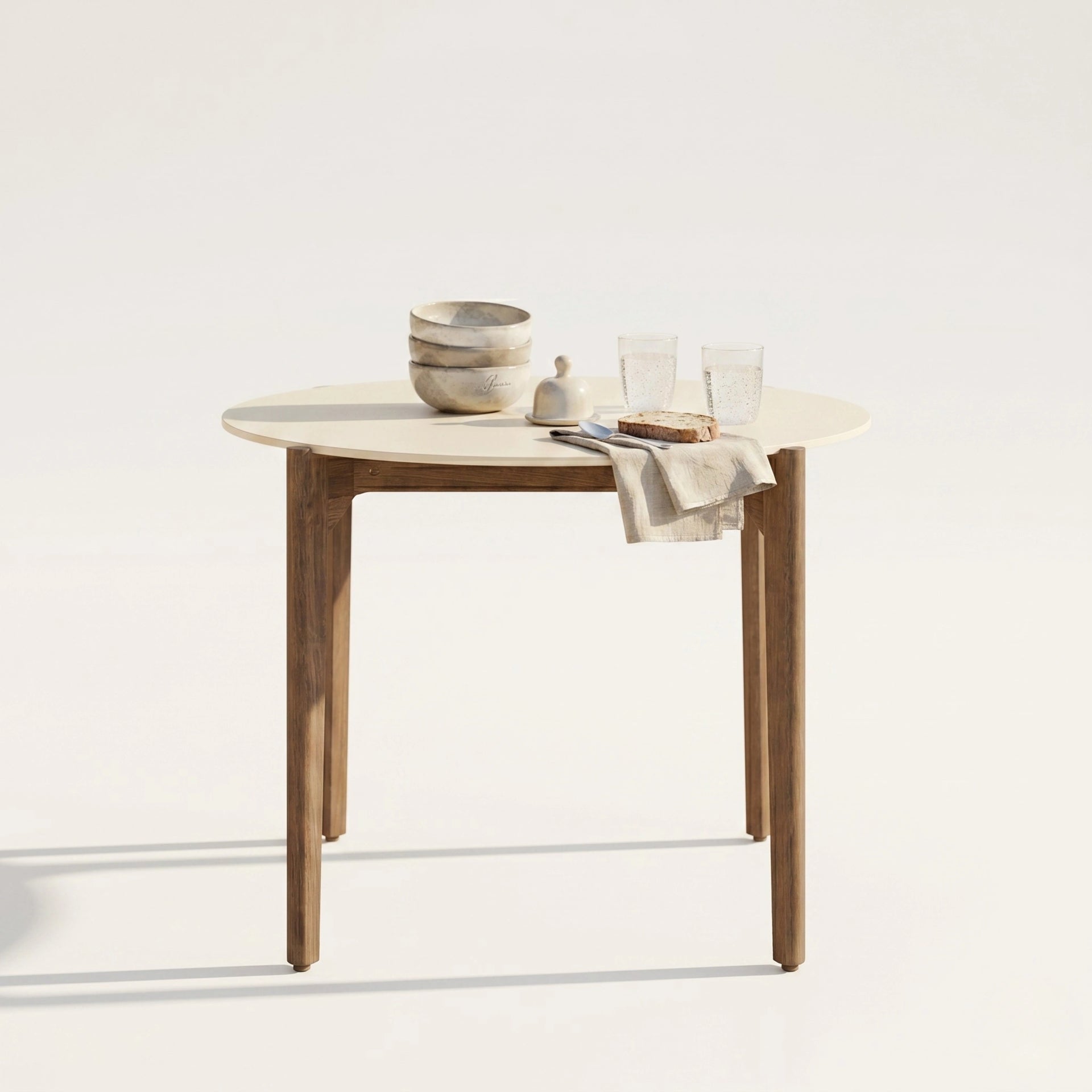 Bellanova Crest Outdoor Table