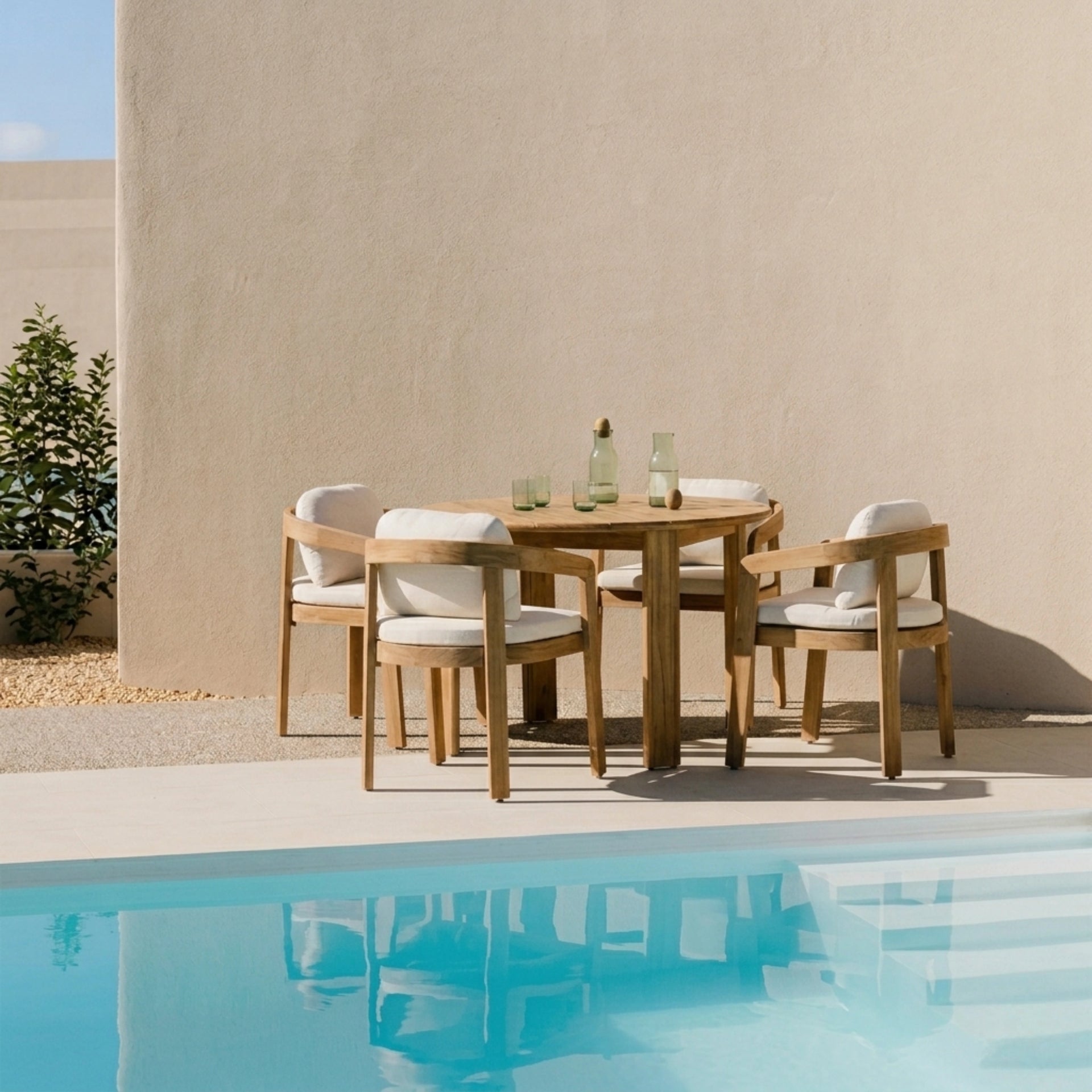Tivoli Round Garden Table